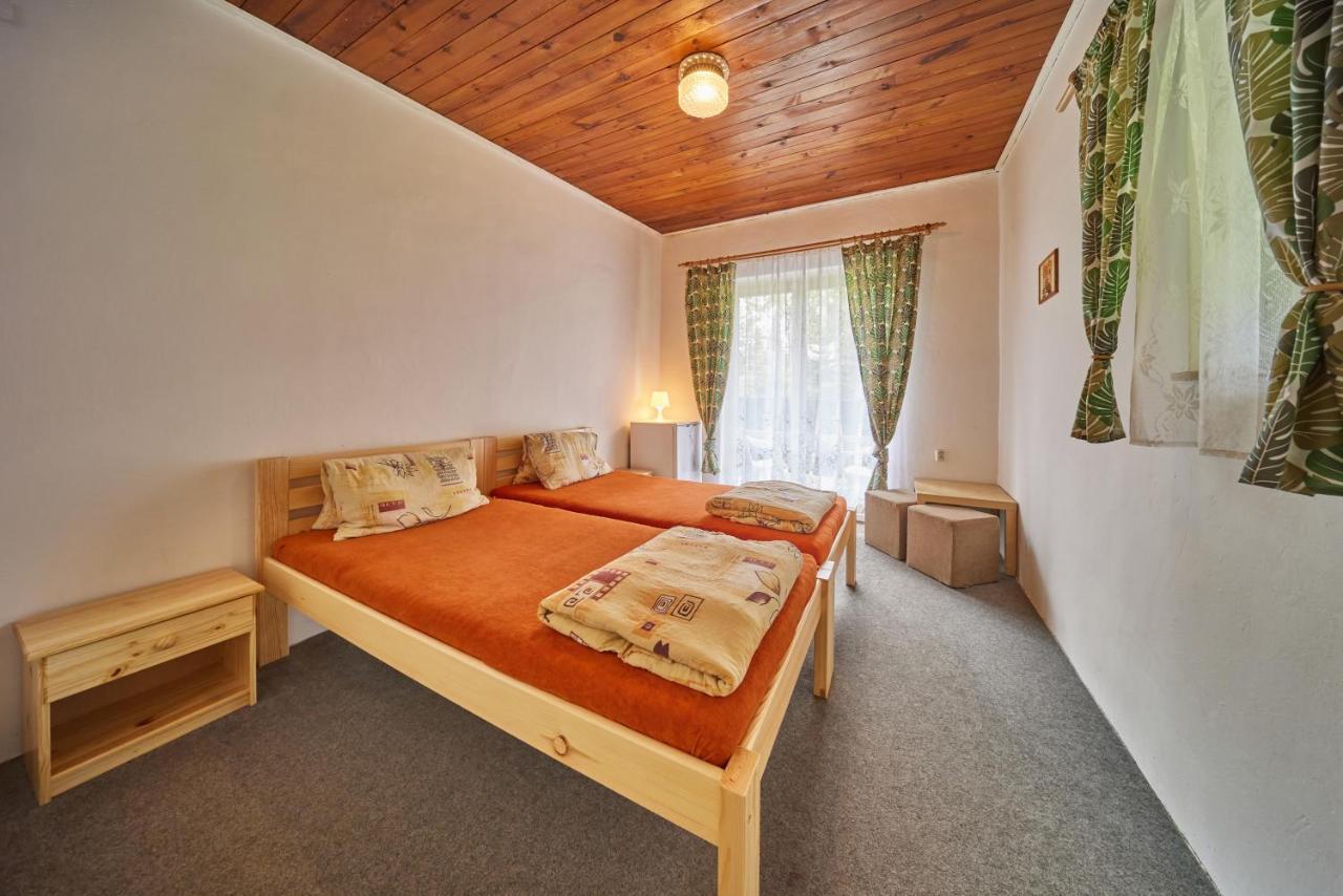 Camp Dolce Hotel Трутнов Екстериор снимка