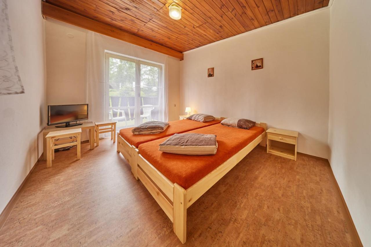 Camp Dolce Hotel Трутнов Екстериор снимка