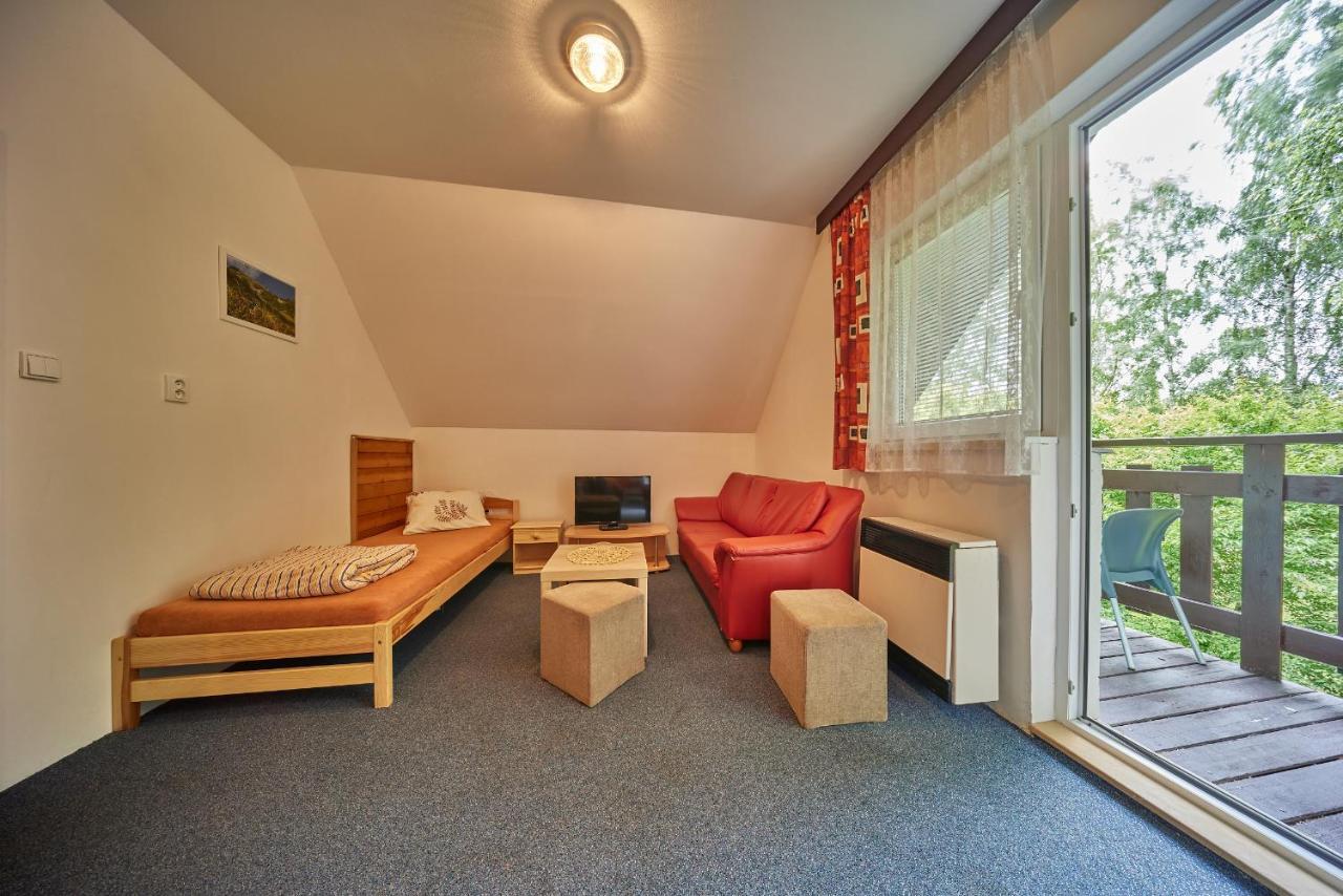 Camp Dolce Hotel Трутнов Екстериор снимка