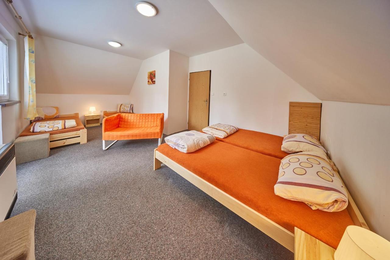 Camp Dolce Hotel Трутнов Екстериор снимка