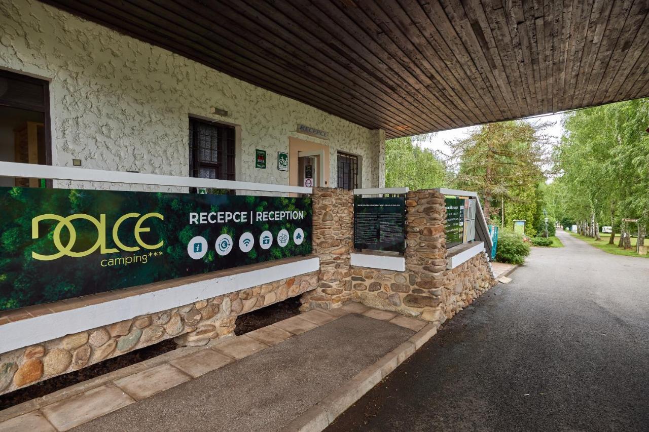 Camp Dolce Hotel Трутнов Екстериор снимка