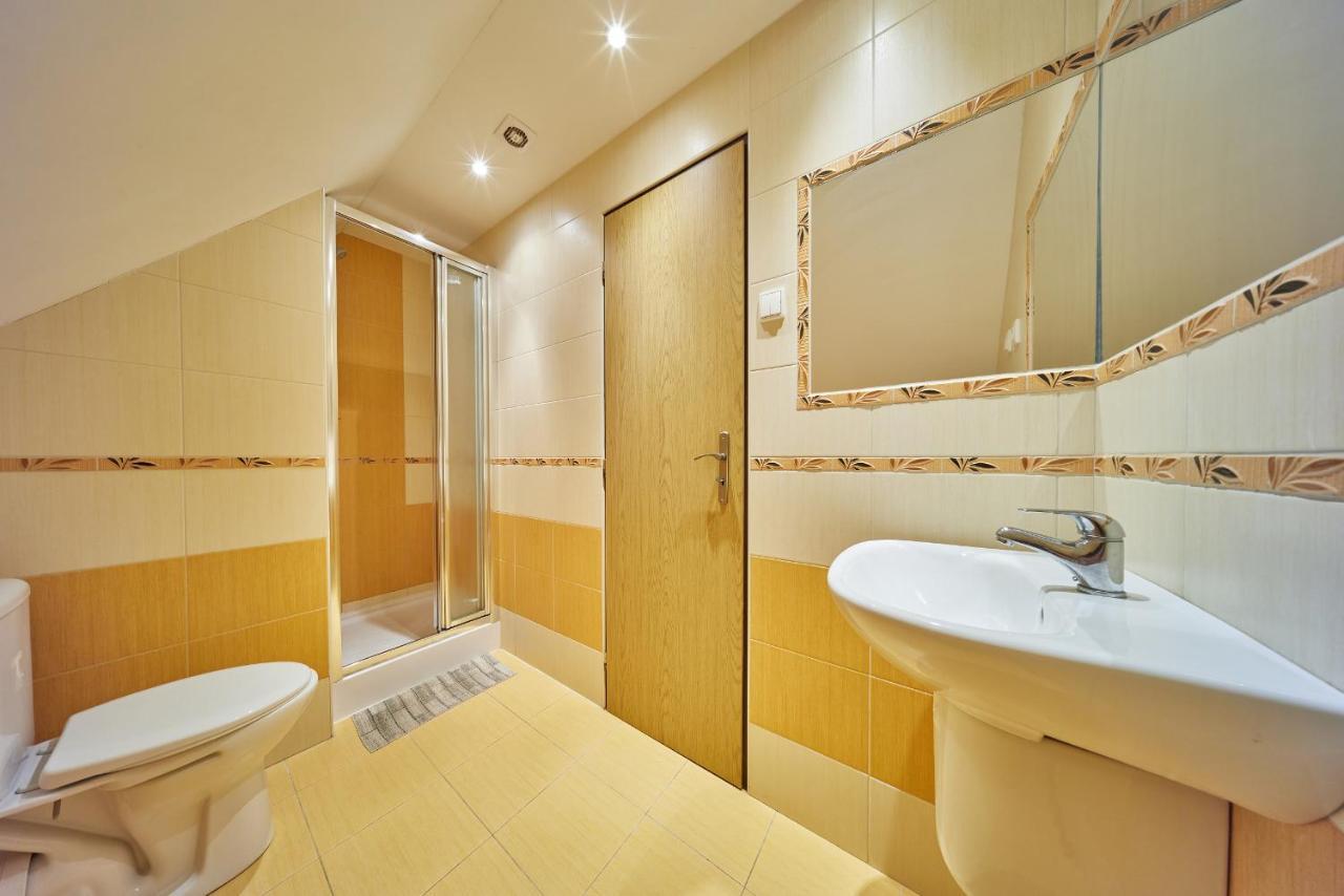Camp Dolce Hotel Трутнов Екстериор снимка