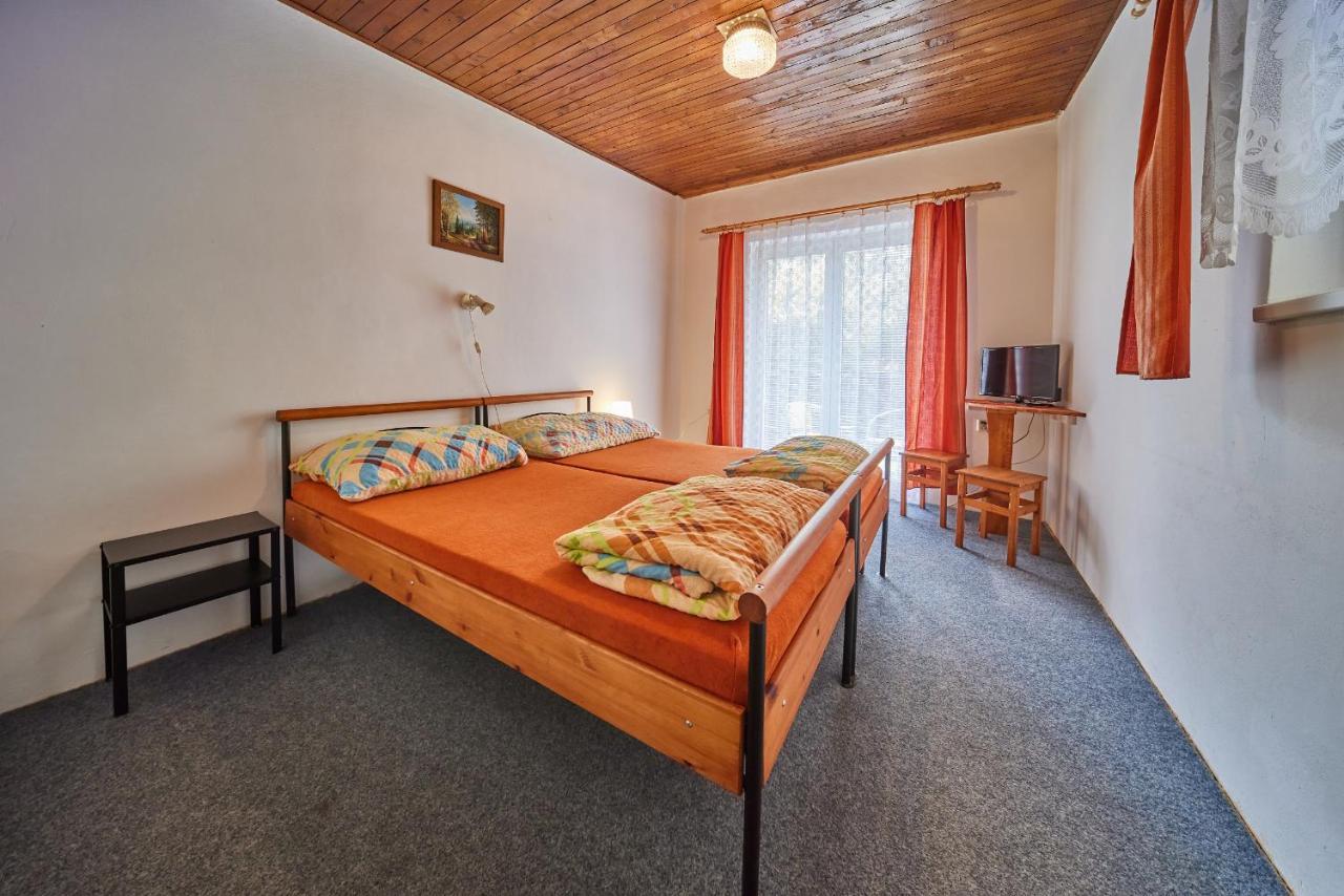 Camp Dolce Hotel Трутнов Екстериор снимка