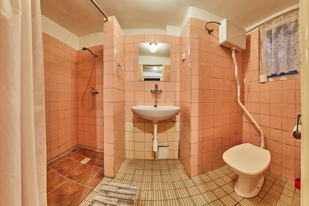 Camp Dolce Hotel Трутнов Екстериор снимка